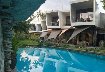 Mahi Mahi Dive Resort allows 18 year olds to book a room