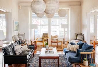 Block Island Beach House has Balcony rooms