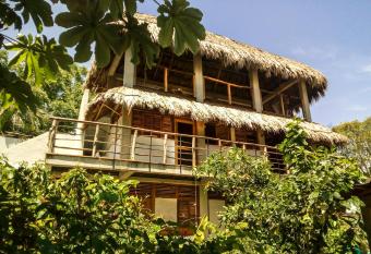 Guarumbo allows 18 year olds to book a room