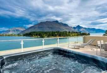 Oaks Queenstown Club Suites has Balcony rooms