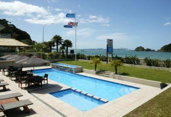 Kingsgate Hotel Autolodge Paihia allows 18 year olds to book a room