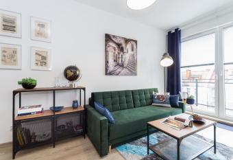 Anchor Apartments Vintage has Balcony rooms