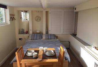 Self-contained small apt. Weymouth allows 18 year olds to book a room