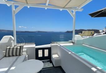 Oia Collection has Balcony rooms