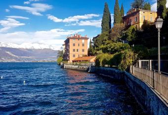 COZY COTTAGE by Design Studio allows 18 year olds to book a room