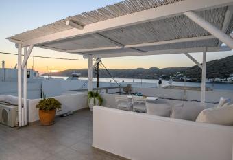 Villa Katapoliani I has Balcony rooms