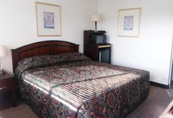 Port City Motel has Smoking rooms