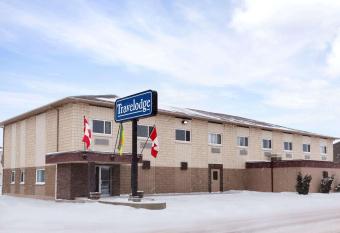 Travelodge by Wyndham Meadow Lake allows 18 year olds to book a room