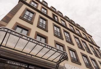 Apricot Hotel Yerevan allows 18 year olds to book a room