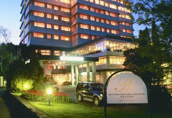 Rutherford Hotel Nelson - A Heritage Hotel allows 18 year olds to book a room