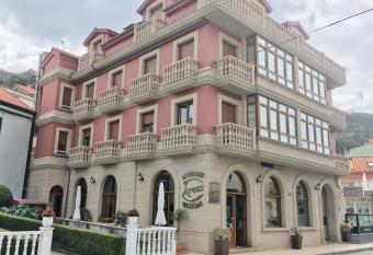 Pension Areas has Balcony rooms