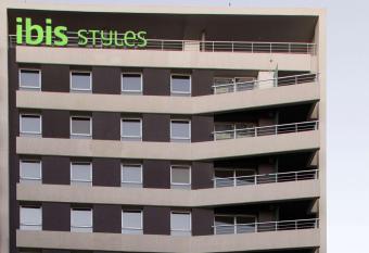 ibis Styles Montevideo Biarritz allows 18 year olds to book a room