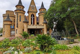 Excalibur Boutique Hotel has Balcony rooms