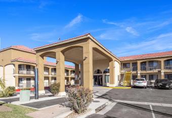 SureStay Plus Hotel by Best Western Hesperia has Smoking rooms