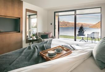 Kamana Lakehouse has Balcony rooms