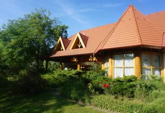 Kisk  ti Vend  gh  z has Balcony rooms