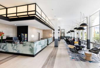 Rydges Lakeland Resort Queenstown has Balcony rooms