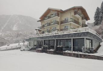 Hotel Fontanella has Balcony rooms