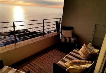 Departamento Re  aca maravillosa vista al mar allows 18 year olds to book a room