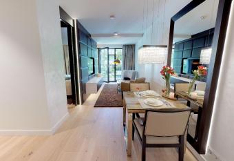 White Pearl Apartment 2.10 has Balcony rooms