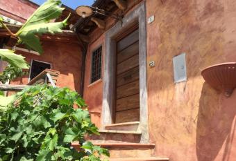 Grottino Apartment has Balcony rooms