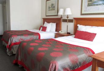 Motel 6-Jacksonville, NC allows 18 year olds to book a room