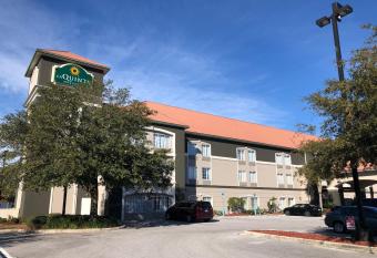 La Quinta By Wyndham Pcb Coastal Palms allows 18 year olds to book a room