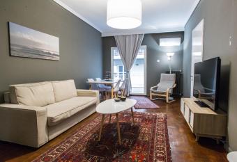 Thessaloniki Center Apartment allows 18 year olds to book a room