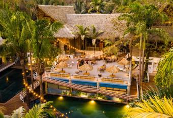 Selina Nosara has Balcony rooms