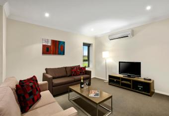 Quest Singleton allows 18 year olds to book a room