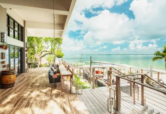Baker's Cay Resort Key Largo, Curio Collection by Hilton has Balcony rooms