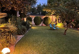 Exklusives Refugium- Privat-Boardinghouse Meerbusch - Ihre Oase nahe der Messe D  sseldorf allows 18 year olds to book a room