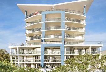 Scarborough Beach Resort Brisbane has Balcony rooms