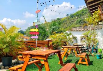 Roof Hostel has Balcony rooms