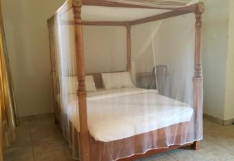 Motel Tuku Masindi has Balcony rooms