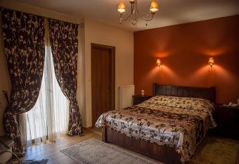 Andromeda Hotel Limni Plastira allows 18 year olds to book a room