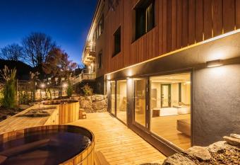 Logis H  tel Restaurant La Rochette allows 18 year olds to book a room