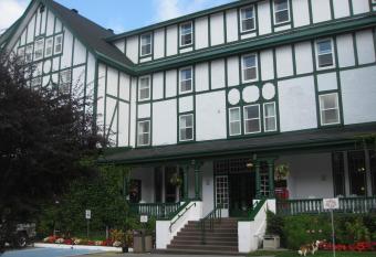 Glynmill Inn allows 18 year olds to book a room