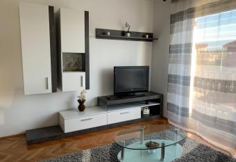 Apartman MADAPE has Balcony rooms