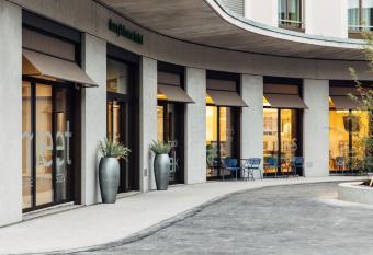 harry s home Z  rich-Wallisellen allows 18 year olds to book a room