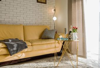 Aparthotel Koroni Home has Balcony rooms