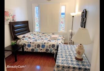 Gorgeous House Next Jhu allows 18 year olds to book a room