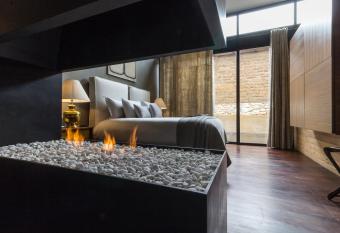 Uvence Arte + Hotel has Balcony rooms