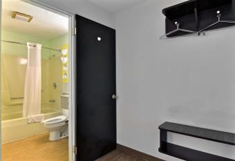 Motel 6-Gilman, IL allows 18 year olds to book a room