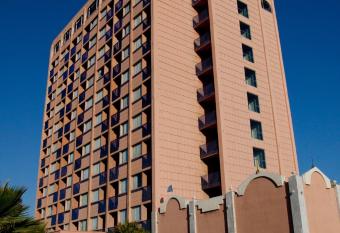 Hotel Villa Marina allows 18 year olds to book a room