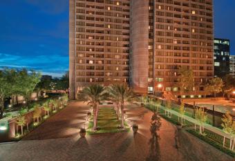 DoubleTree by Hilton Hotel & Suites Houston by the Galleria has Balcony rooms