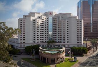 Hilton Long Beach has Balcony rooms