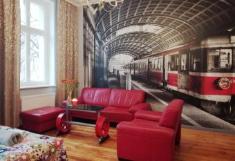 Stylowa Kamienica w Centrum has Balcony rooms