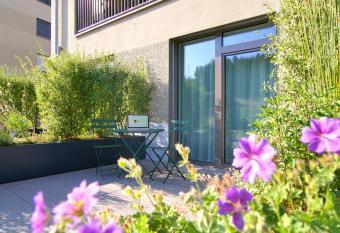 VARIAS Lifestyle Apartments allows 18 year olds to book a room