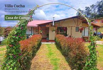 VILLA CUCHA allows 18 year olds to book a room